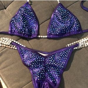 Bikini competition suit